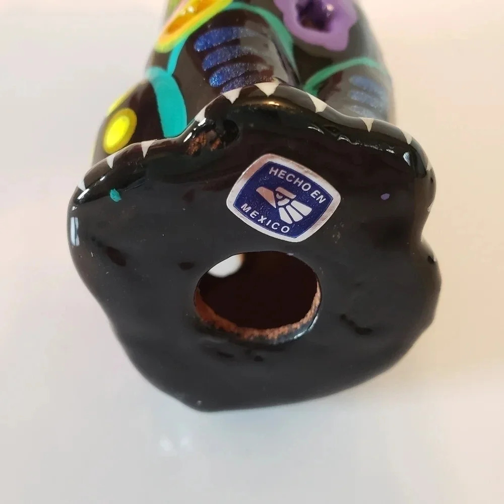 Vintage Multi-colored Handpainted  Folk Art Mexican Cat Figurine. - Picture 3 of 6